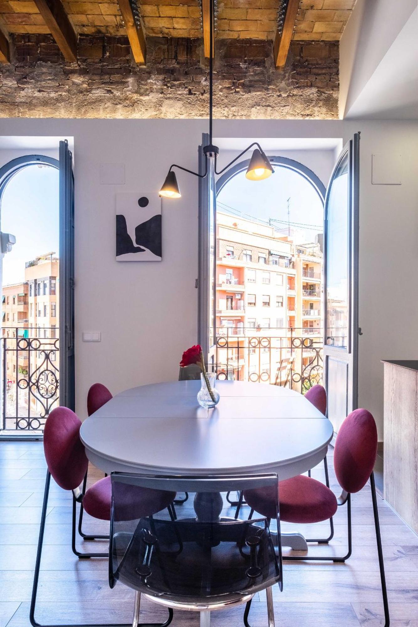 Spacious Penthouse With Massive Terrace